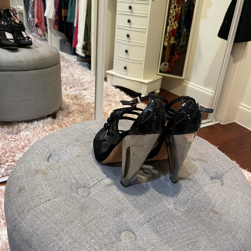 Sandals - Picture 5 of 5